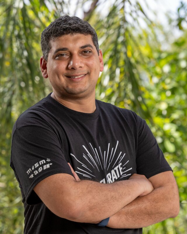 Portrait of Omar, Knowledge Strategist